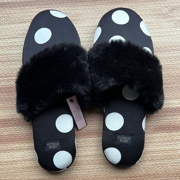 Victoria’s Secret Satin Polka Dot Slippers - Picture 3 of 7